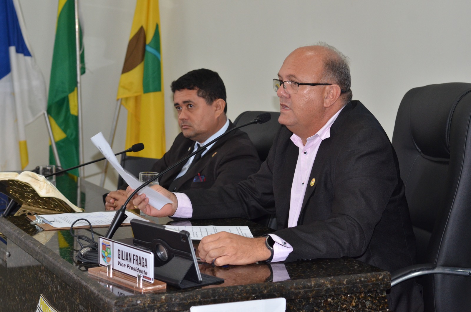                        Câmara Municipal entrega título de Cidadão portuense ao Padre Douglas Aires e moção de aplausos a igreja Assembleia de Deus Ciadseta