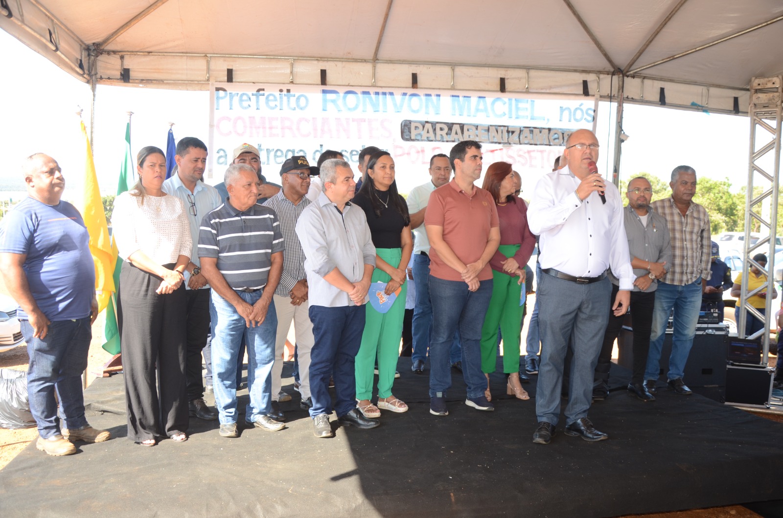 Câmara municipal participa da entrega dos lotes do Polo Multissetorial de Porto Nacional 