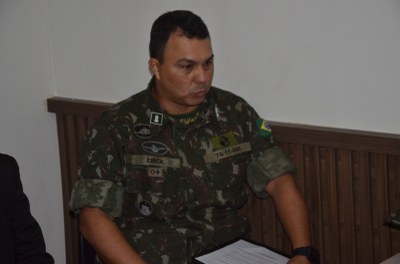 1° Sargento Erick Laurence e comandante do TG 11005, de Porto Nacional